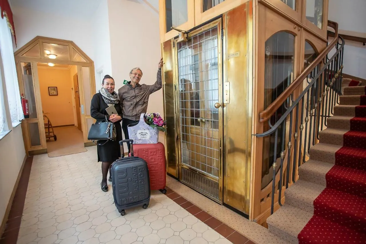 Residence Goethe U Tri Moureninu Karlovy Vary Aparthotel