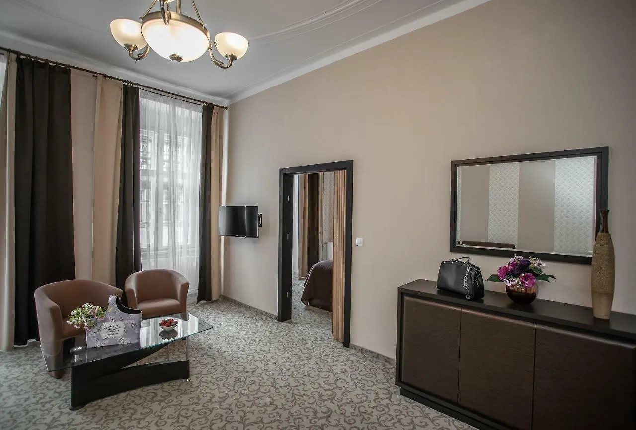 Residence Goethe U Tri Moureninu Karlovy Vary 4*,  Czech Republic
